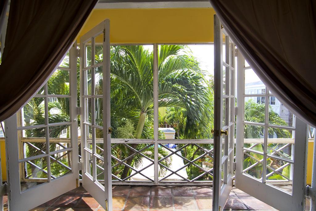 Sadigo Court Hotel Miami Beach Buitenkant foto